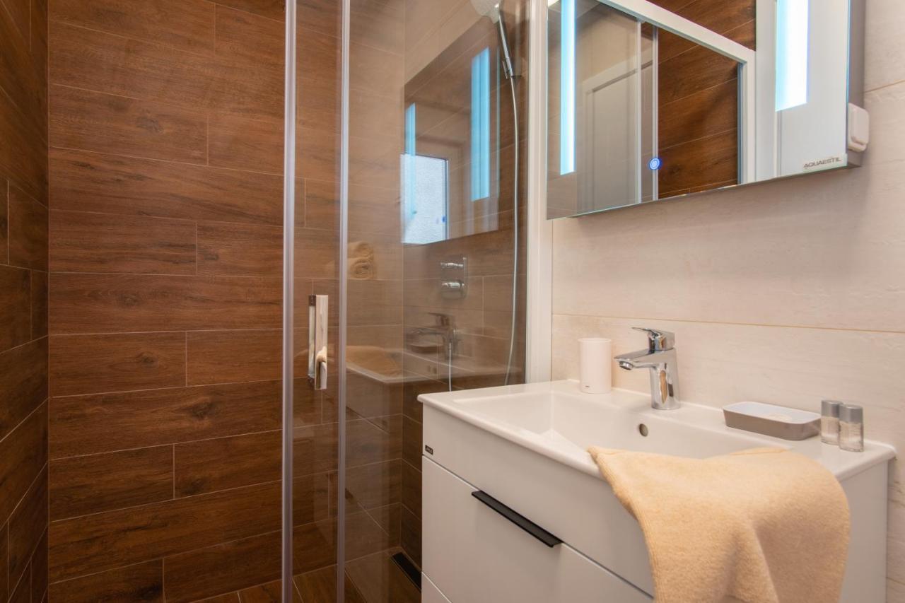 Apartments Mandre I Экстерьер фото