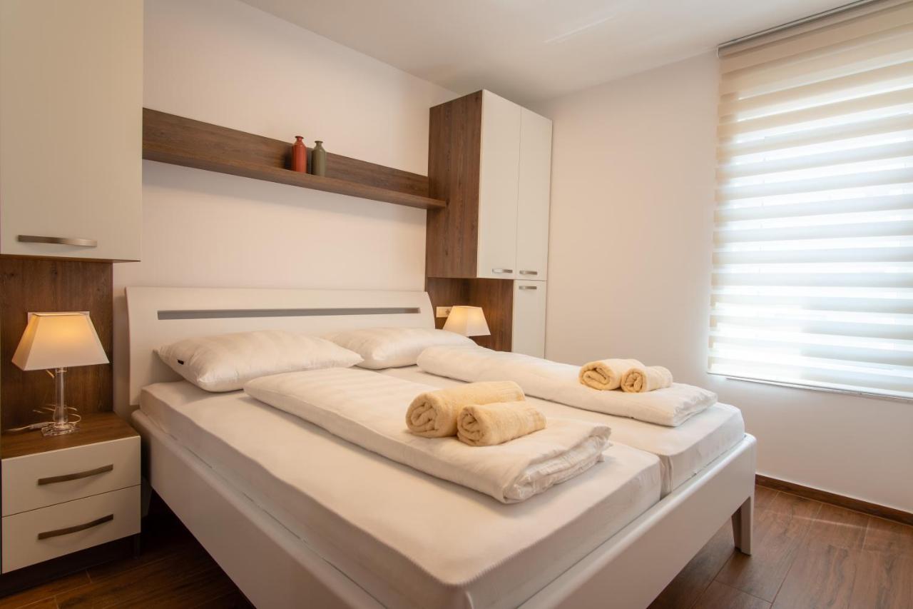 Apartments Mandre I Экстерьер фото
