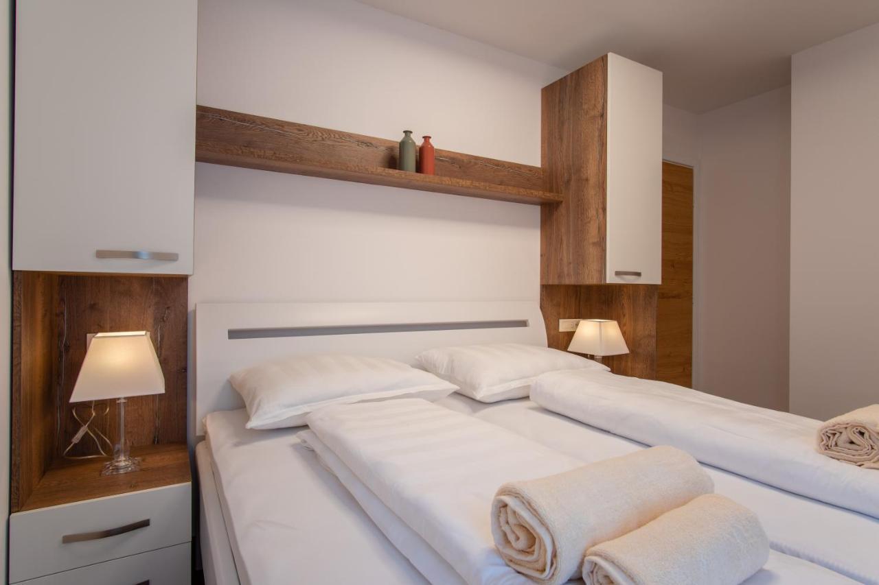 Apartments Mandre I Экстерьер фото